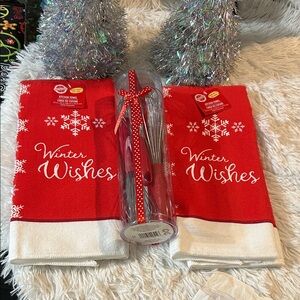 Farberware Red Winter Wishes Towel and Utensil Set
